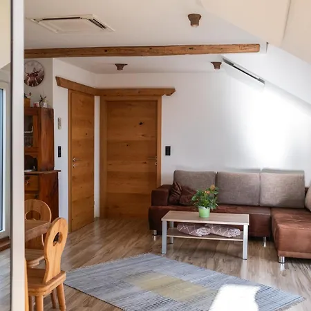 Schmiedlenz Apartment