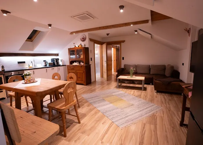 Schmiedlenz شقة Kumberg